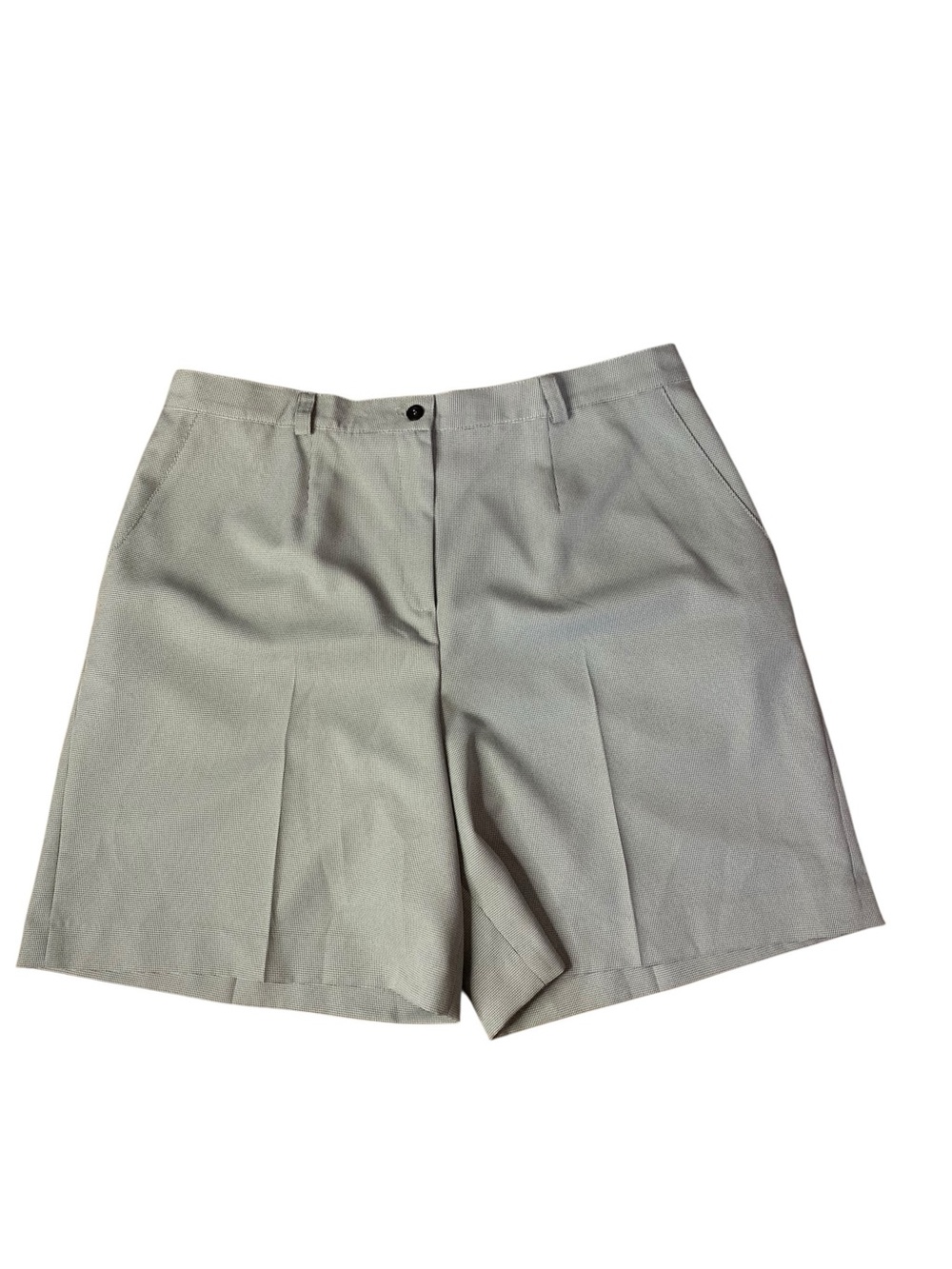 NWT Haggar for Her Pleated Bermuda Shorts Size 18 Micro-Check